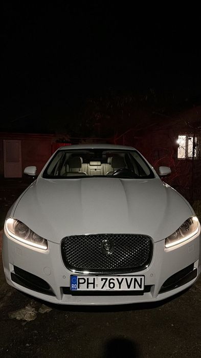 Jaguar XF Primul proprietar in tara, distributie noua, anvelope noi,fara defecte