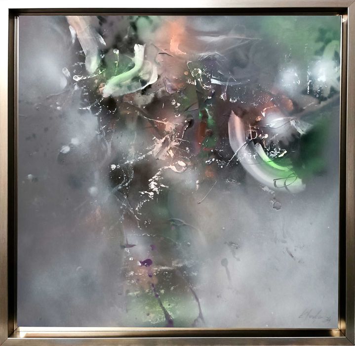 Vas oniric imperfect cu flori de noapte pictura colectie Kloska