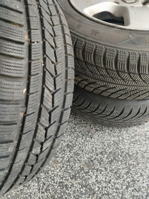 Продавам 4 броя гуми с джанти свалени от Сеат алхамбра