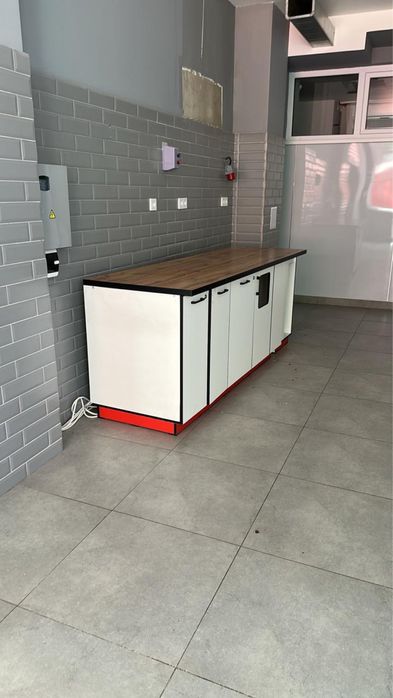 Шкаф для кофейни