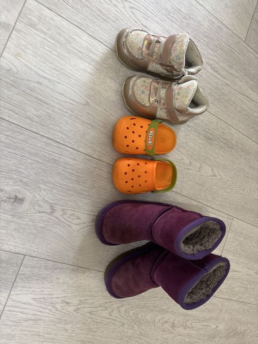 Отдам обувь для девочки 3 лет