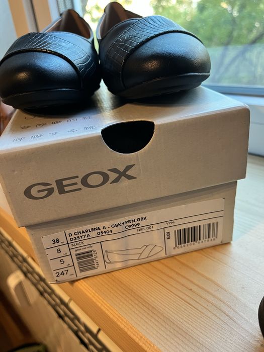 Обувки тип пантовкa Geox, лоуфъри и мокасини, 38 номер