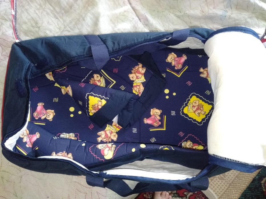 Продам сумку переноску для ребенка.