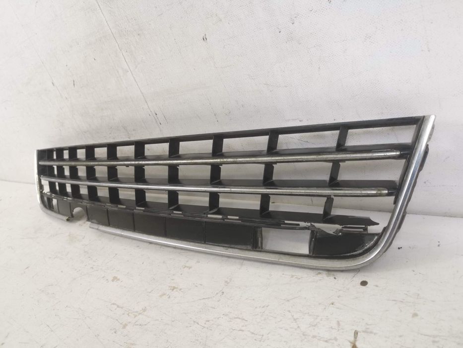Фолксваген ВВ Туарег / Volkswagen VW Touareg 7P Долна решетка Оригинал