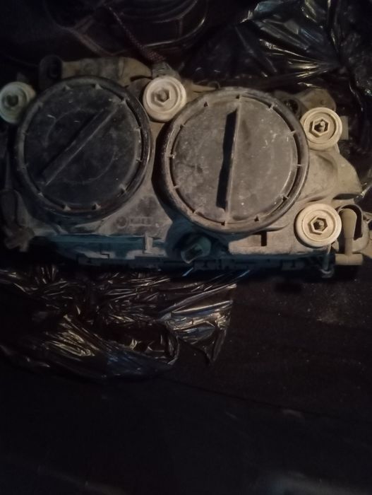 Фара передняя Mersedes Actros