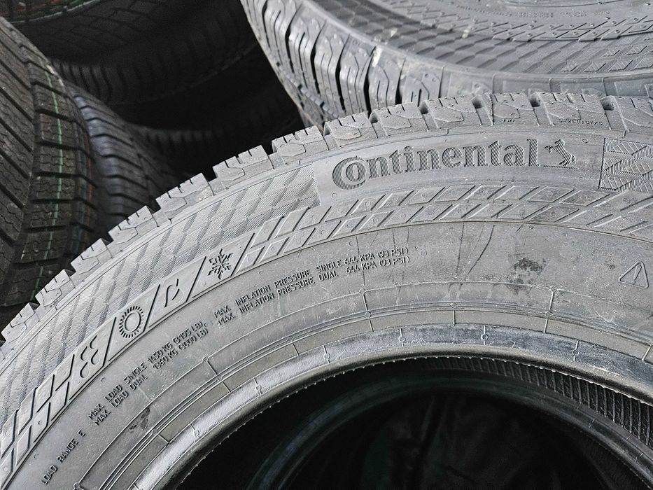 4 Нови бусови гуми 235/65 R16C Continental Van 4Season 121/119Q 10PR