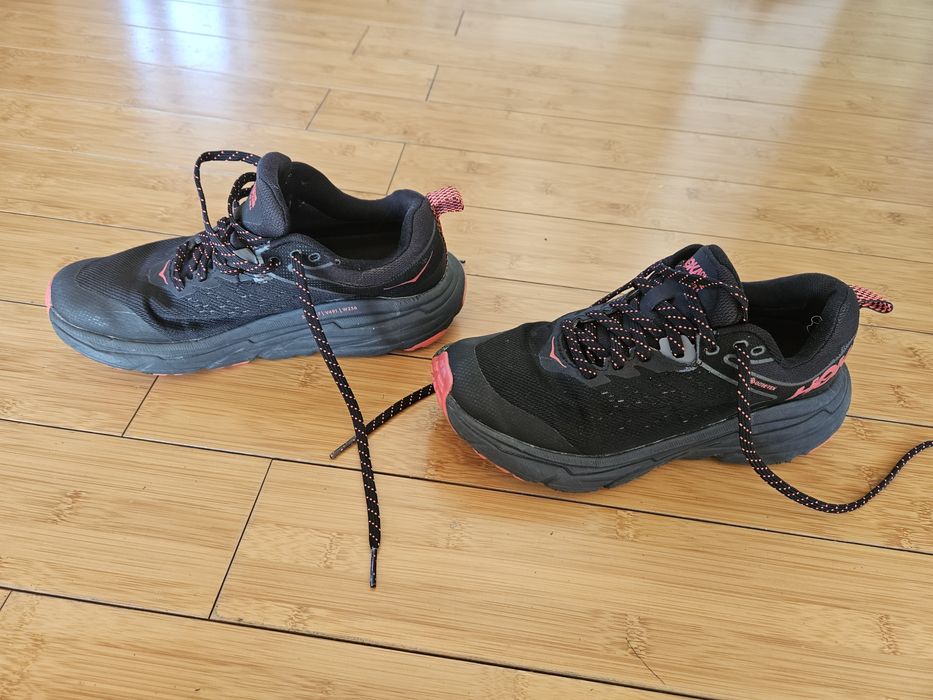 Маратонки Hoka Gore Tex 38