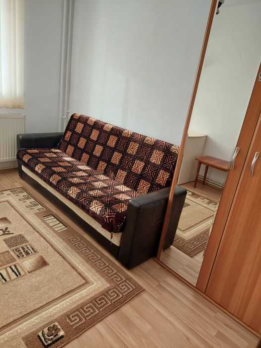 Inchiriez apartament 3 camere manastur