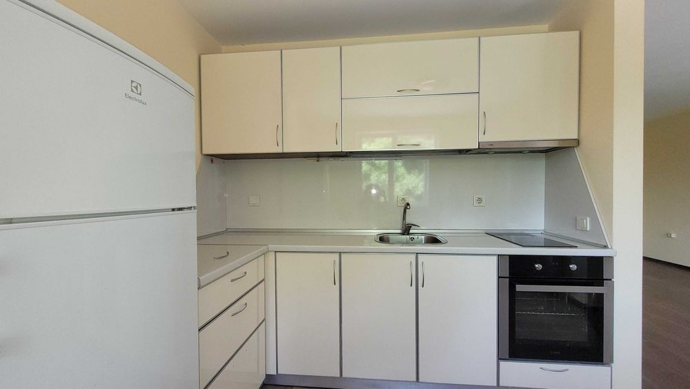 Дава се под наем Тристаен апартамент в София, Свобода - 85 кв.м за 425 € - Снимка #1