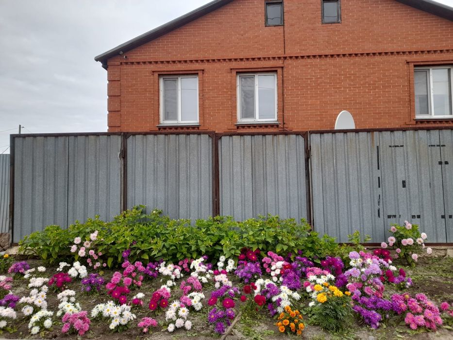 Коттедж 2-хэтажный.