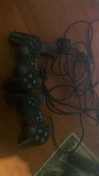 Pls 2 pult sotiladi edial sotiladi