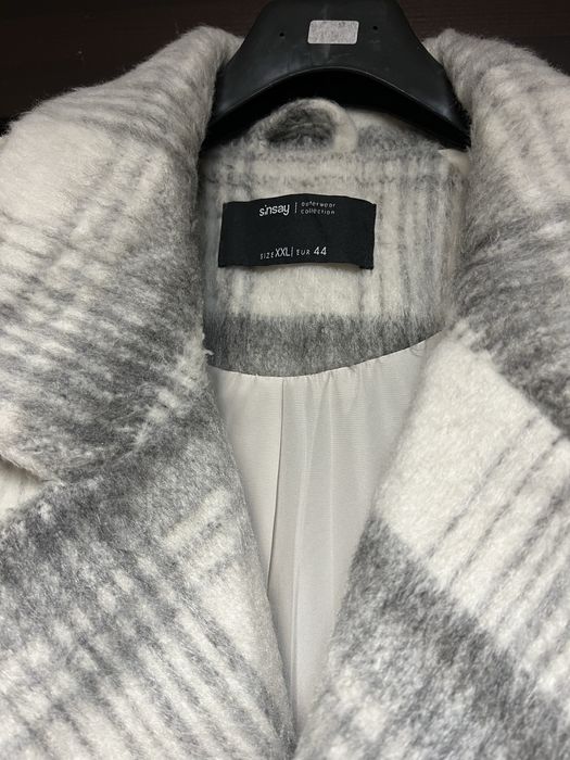 Два броя дамско палто