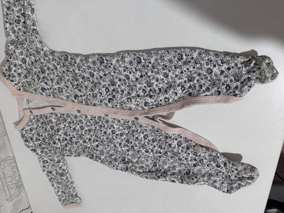 Продам детские вещи для малышей