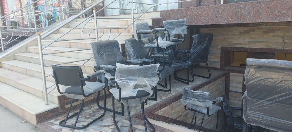 Stul kompyuterniy silviya silva silvia. Maktab ofis magazin kompyuter