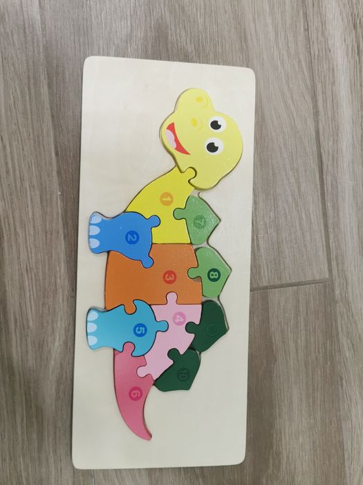 Дървени и монтесори играчки