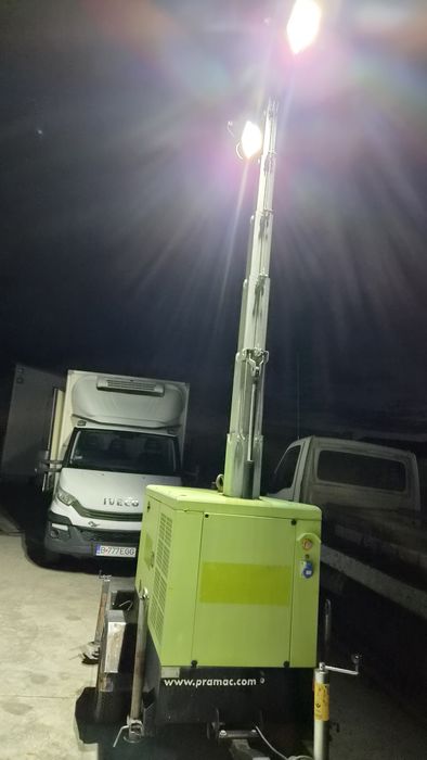 Turn de lumini cu generator 220v