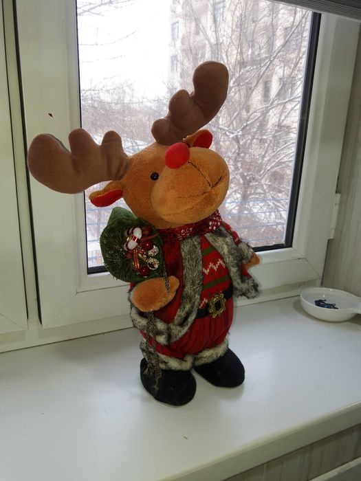 Продаются новогодние украшения игрушки