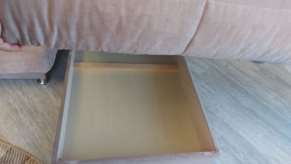 Диван модульный 2 шт, в отличном состоянии