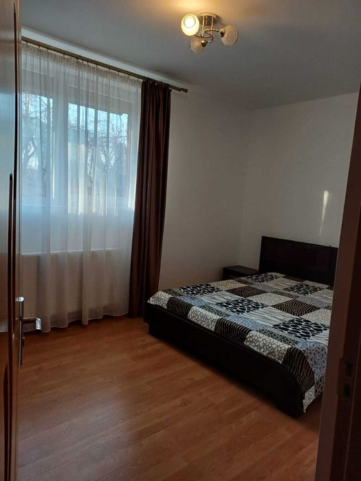 Apartament de închiriat