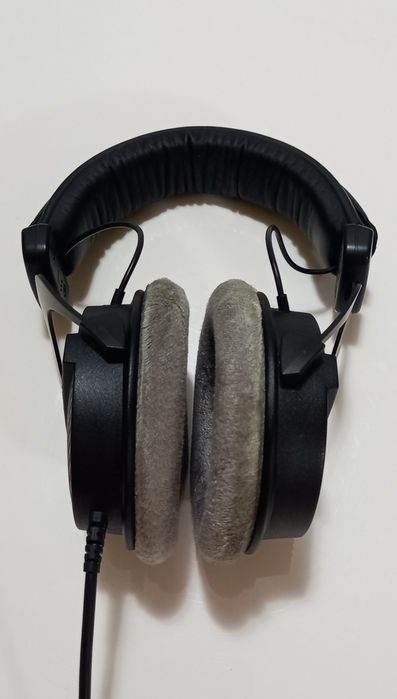 Beyerdynamic DT 990 PRO