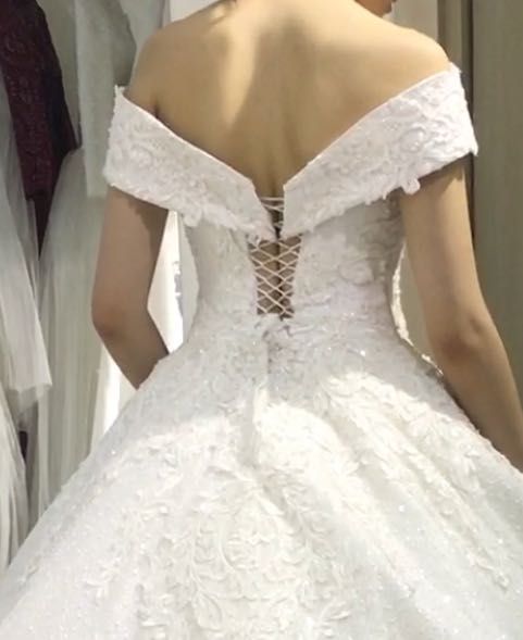 Свадебное платье