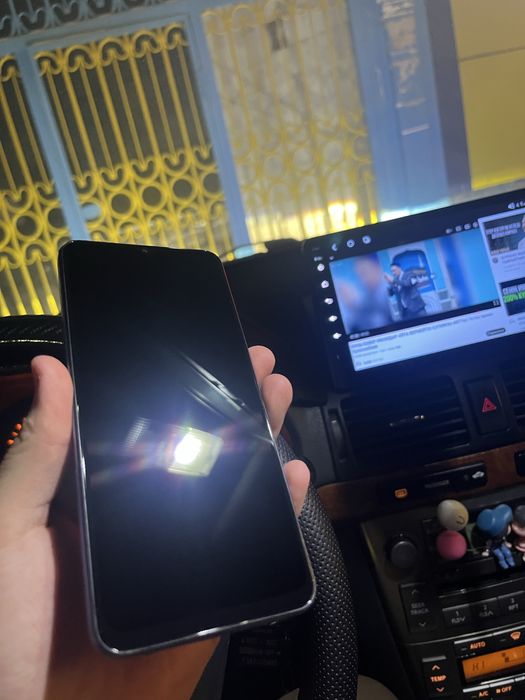 Телефон Vivo Y17s