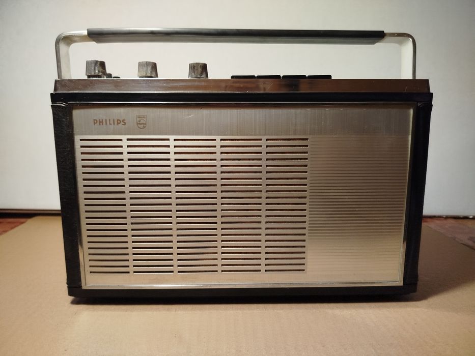 Ретро  Радио PHILIPS