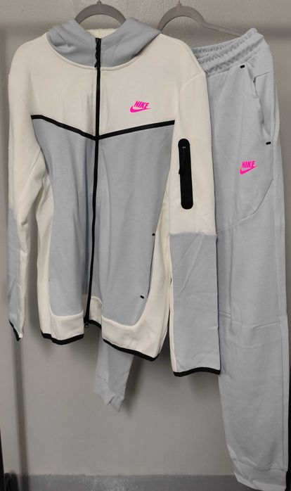 Мъжки екип Nike tech fleece нови модели 2025 trapstar