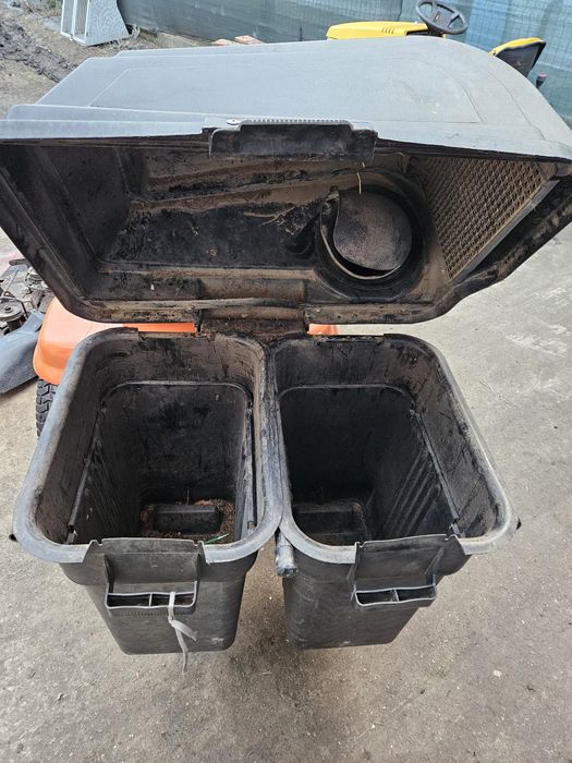 Tractoras de tuns iarba gazob Husqvarna LT 151