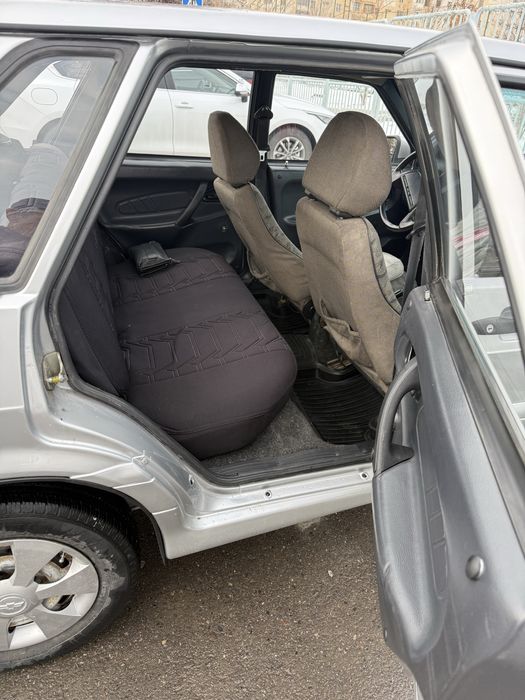 Продаю ваз лада 2115