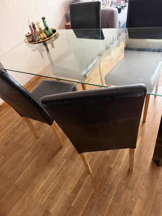 Сръклена Трапезна Маса с 4 стола