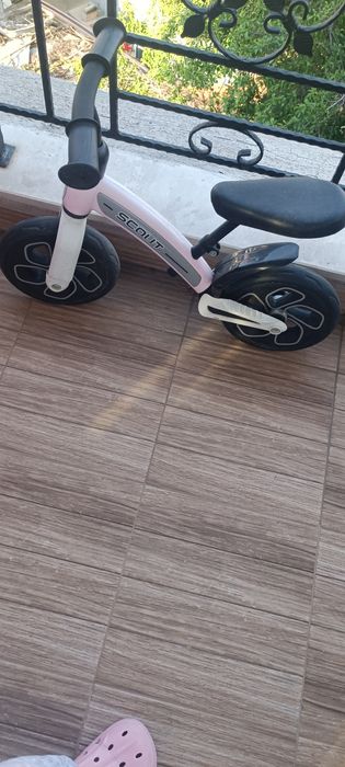 Баланс колело момиче