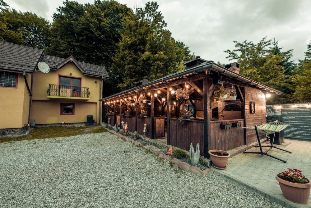 Inchiriez Cabana, Pensiune