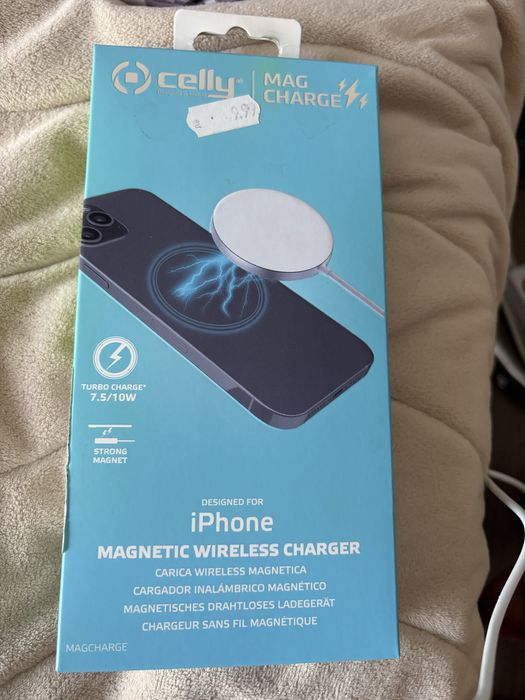 Безимно зарядно за IPhone