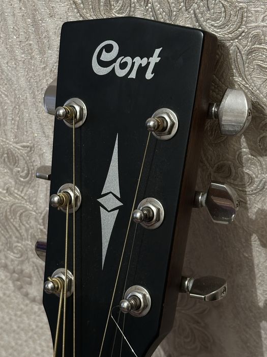 Акустическая Гитара