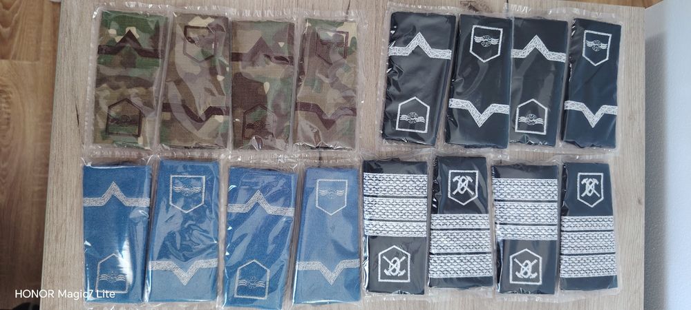 Grade militare combat și de oraș