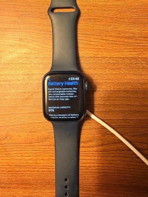 Apple Watch 6, 91% капацитет на батерия,  44 мм