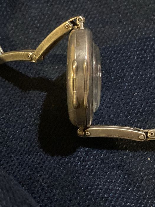 Сребърен дамски часовник