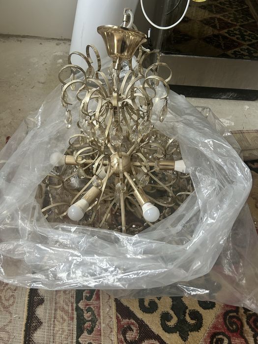 Люстра сатылады