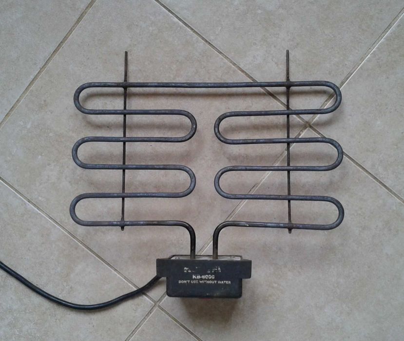 Гриль электрический. Подробно в описании.