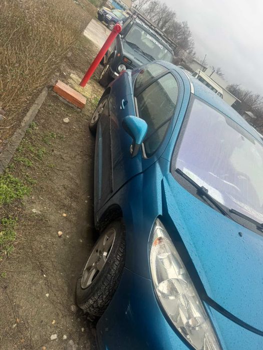 Peugeot 207 цяла! СПЕШНО !