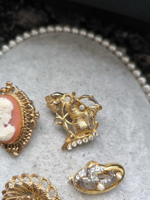 Lot 5 brose vechi, de provenienta germana