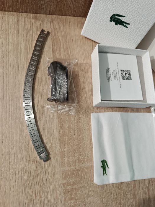 Bratara Lacoste noua