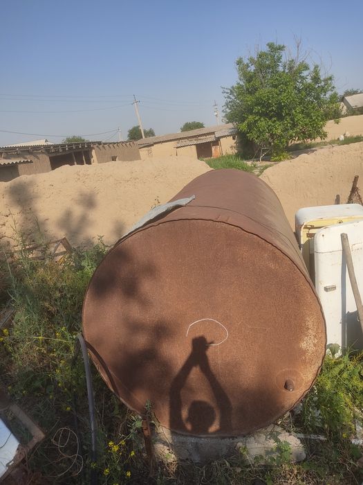 Sisterna sotiladi. Bochka