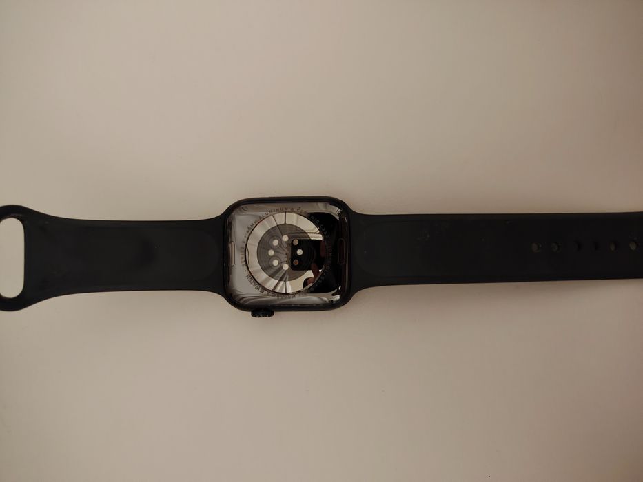 Apple Watch seria 8 45mm