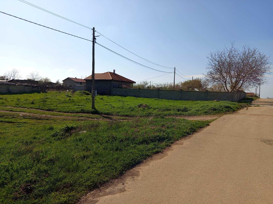 Парцел в Божурец..