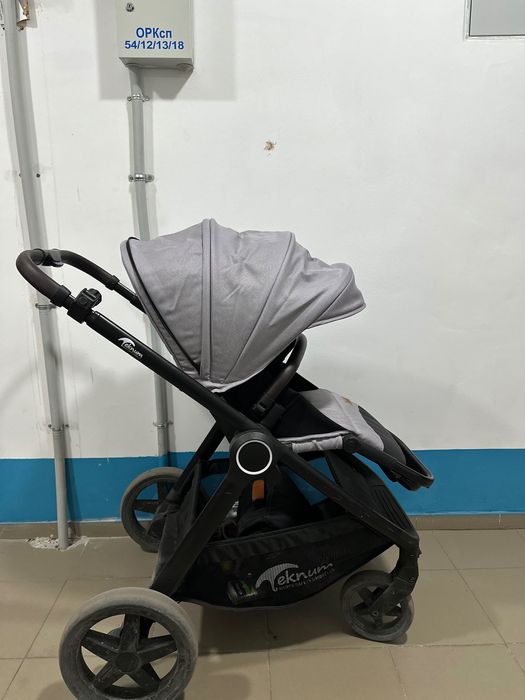 Коляска с люлькой и прогулочным блоком