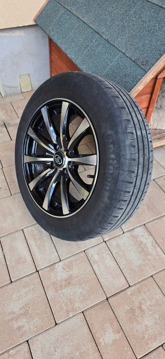 De Vanzare jante aliaj Toyota Yaris R15