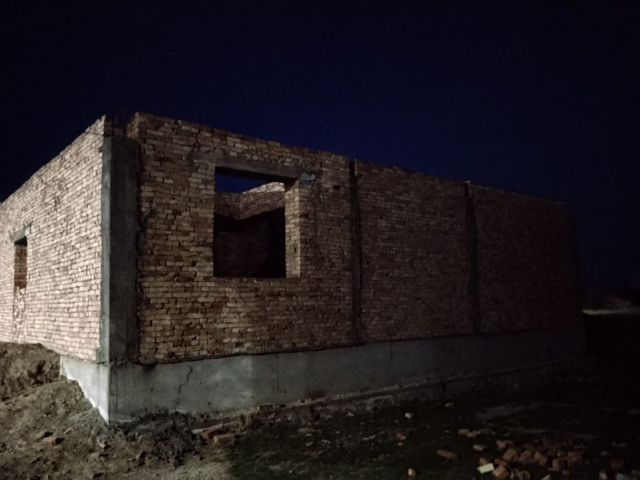 Недостройный дом