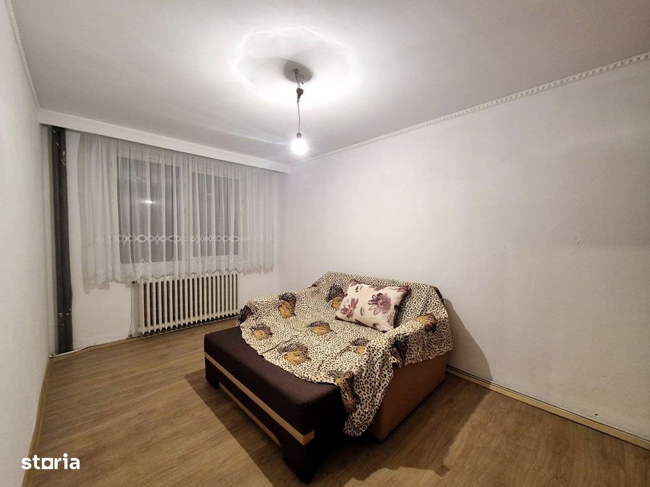 Apartament decomandat cu 3 camere, parter, Precista — fotografia 3